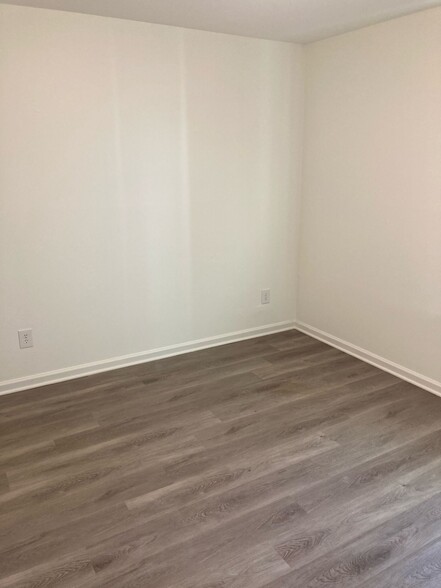 Building Photo - Pinewood Trace