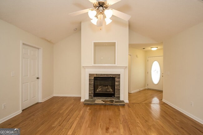 Building Photo - 40 Belltree Cir