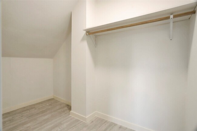 Building Photo - 7926 Windy Creek Dr
