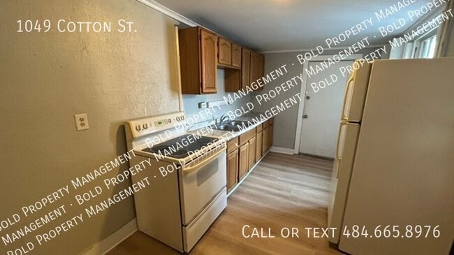 Building Photo - 1049 Cotton St