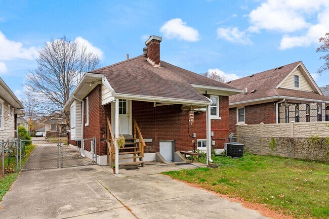 Building Photo - 1309 Lydia St