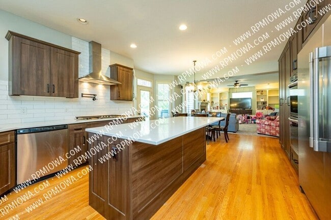 Building Photo - 4631 Timberline Dr