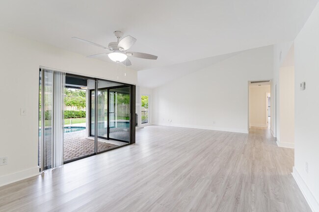 Building Photo - 3048 NW 27th Terrace