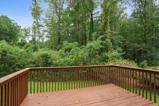Building Photo - Decatur Living at Its Best: Upgraded Kitchen & Bonus Basement Space