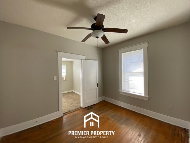 Building Photo - Vibrant 3BR Home near Midtown Memphis | Fireplace, Hardwood Floors & Fenced Yard