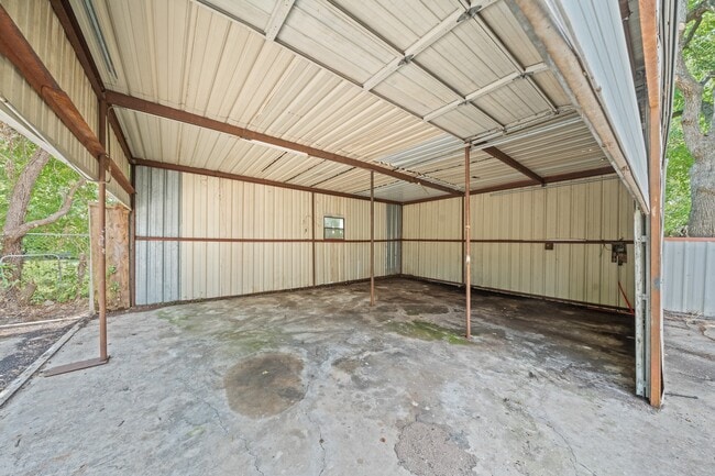 Building Photo - 7121 Sidney St