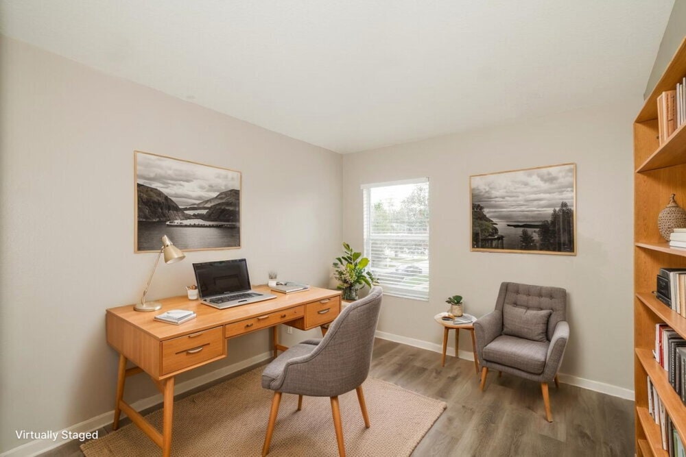 Building Photo - 10430 Blackmore Dr