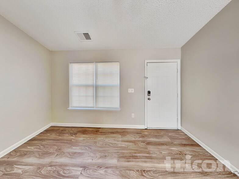 Building Photo - 2904 Westwinds Ct