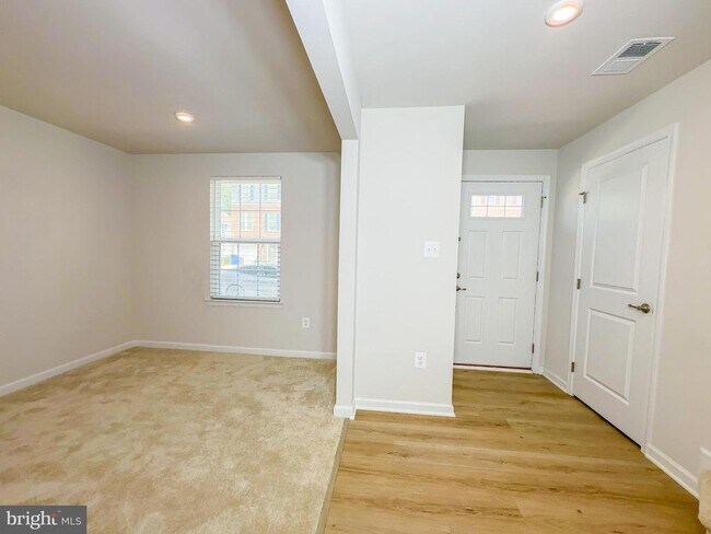 Building Photo - 72 Caswell Dr