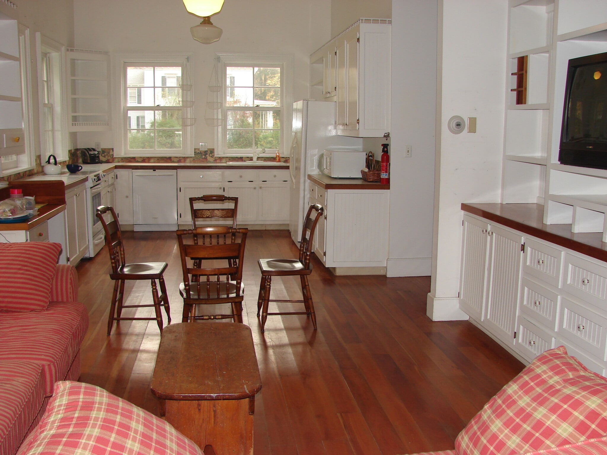 Kitchen - fl.1 - 3 Cherry Hl