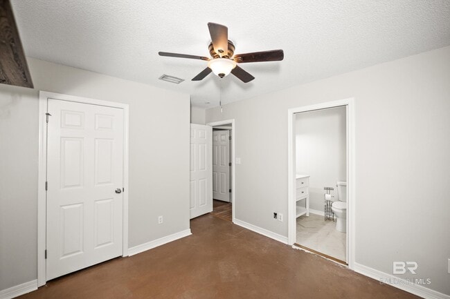 Building Photo - 4004 Kendallbrook Loop