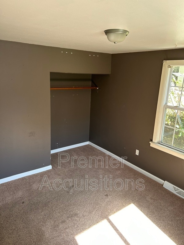 Building Photo - 3216 Franor St