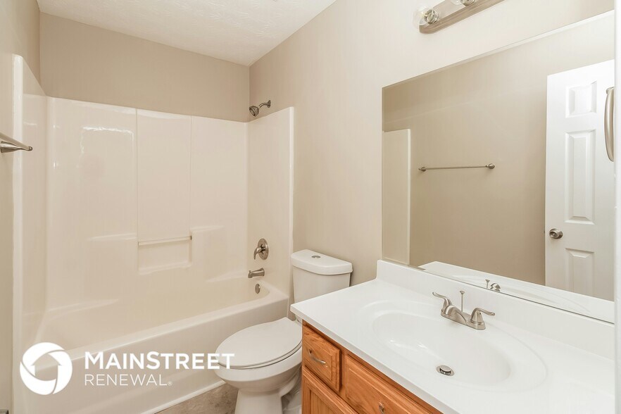 Building Photo - 519 Trinity Tr