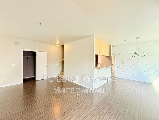 Building Photo - 10800 SE 17th Cir