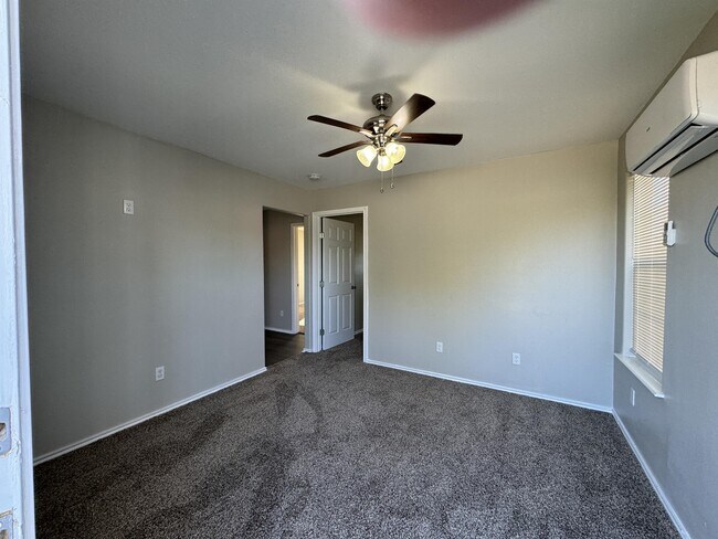 Building Photo - 1611 Caldwell St