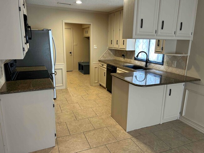 Building Photo - 4616 65th St