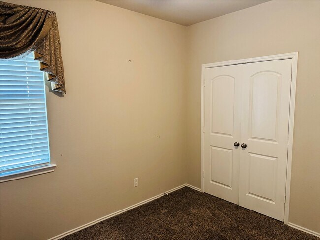 Building Photo - 11387 Dawn Beach Ln