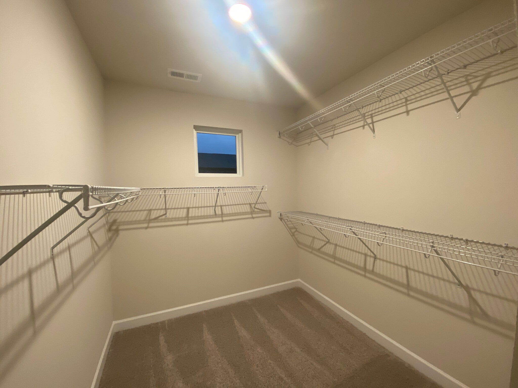 Building Photo - Room in Townhome on Memorial Pkwy
