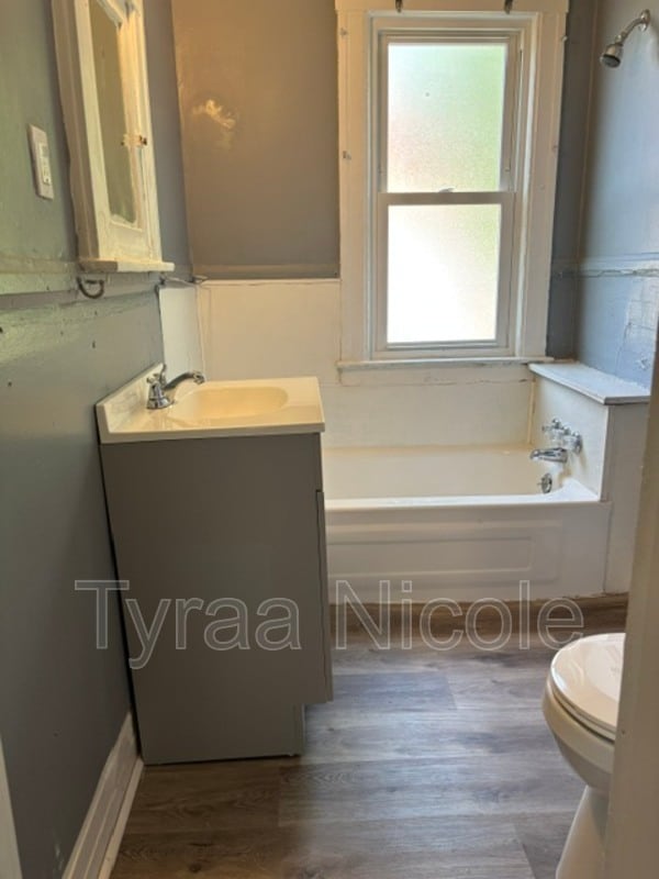 Building Photo - 4508 Garland St