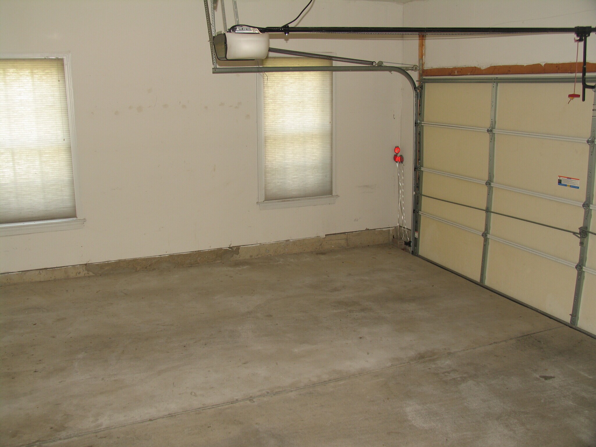 Building Photo - 2812 River Willow Dr