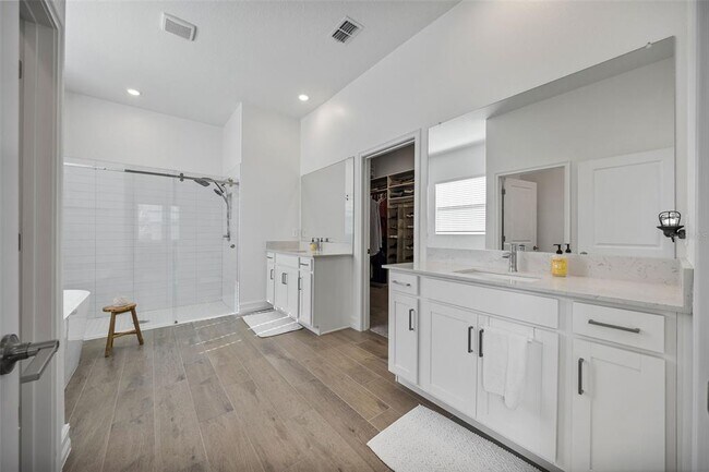 Building Photo - 6834 115th St E