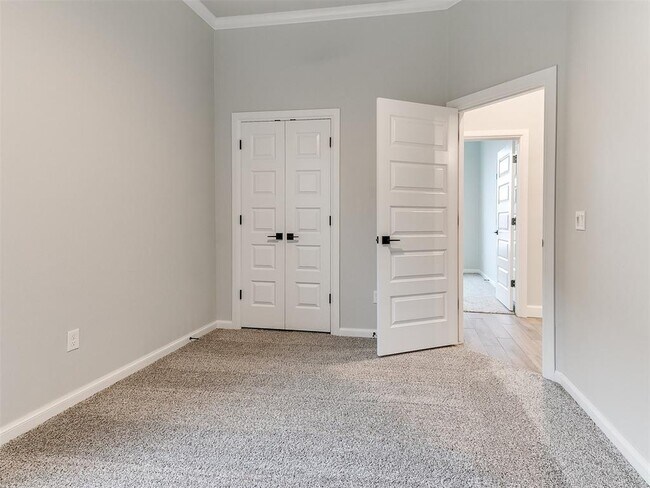 Building Photo - 3013 SW 133rd St