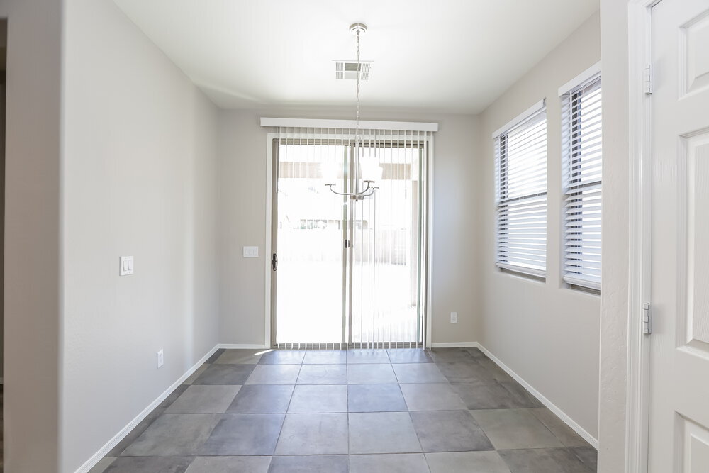 Building Photo - 4043 W Pedro Ln