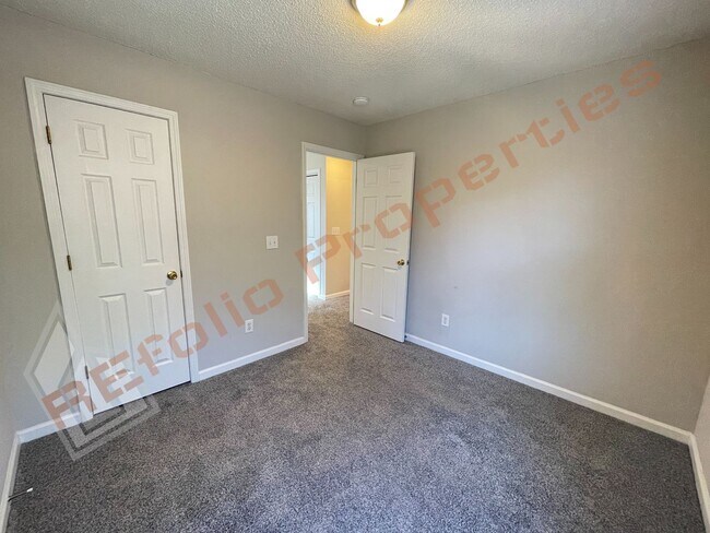 Building Photo - Charming 3-Bedroom Cul-de-Sac Home with Screened Porch in Sunset Hills, Apex — Available Now!