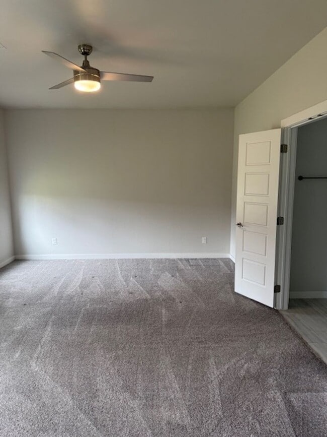 Building Photo - 8100 NW 151st Cir