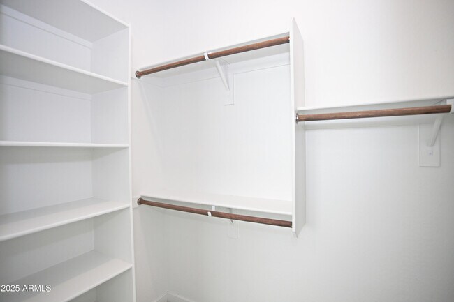 Building Photo - 4623 S 111th Dr