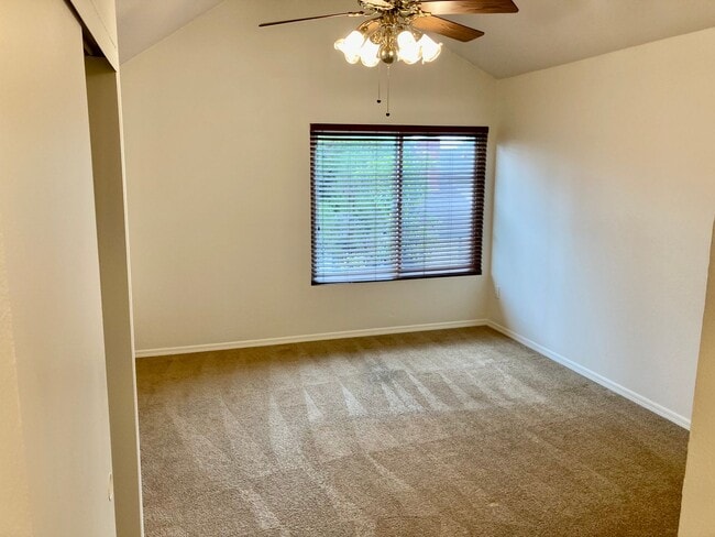 Building Photo - Tierrasanta 4 Bedroom 3 Bath