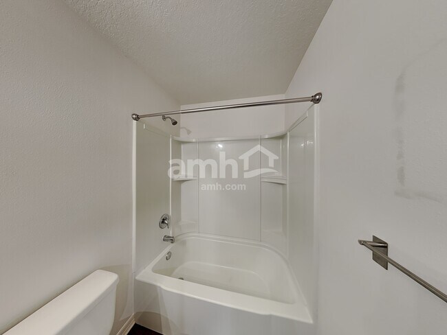 Building Photo - 1120 Brenton Leaf Dr