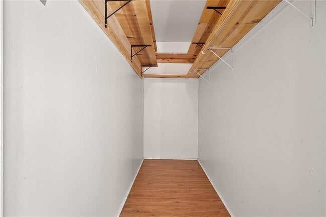 Building Photo - 328 S 2nd St