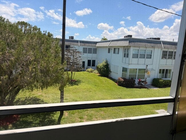 Building Photo - 3322 Cynthia Ln