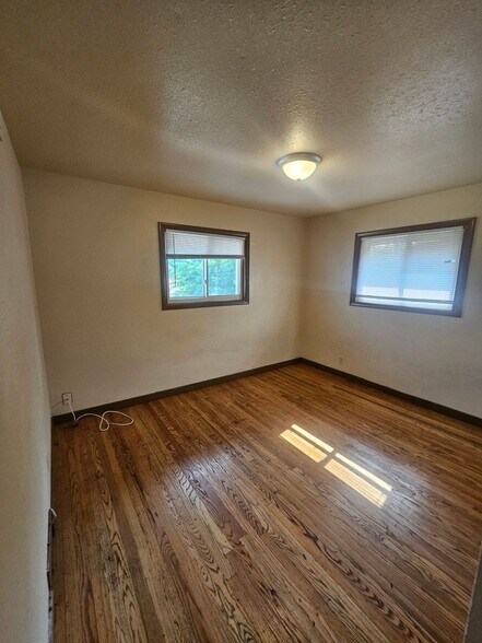 Building Photo - 7825 W Hampton Ave