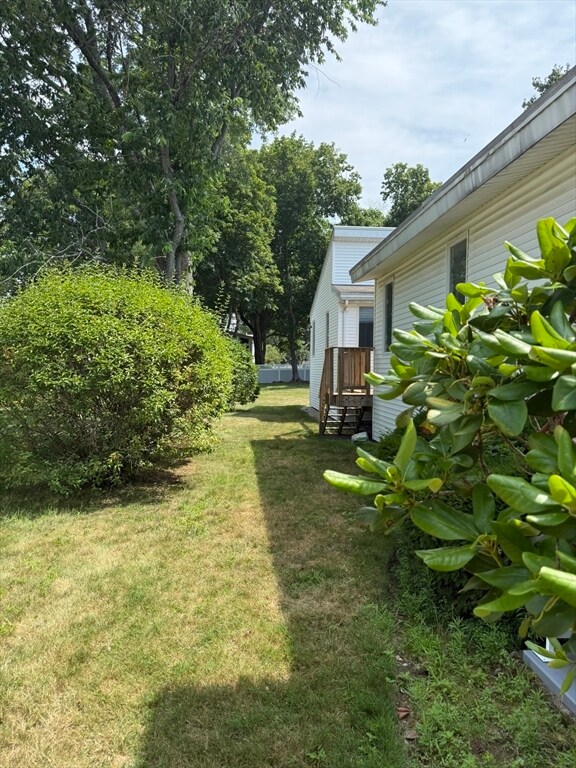 Building Photo - 55 Esty Farm Rd