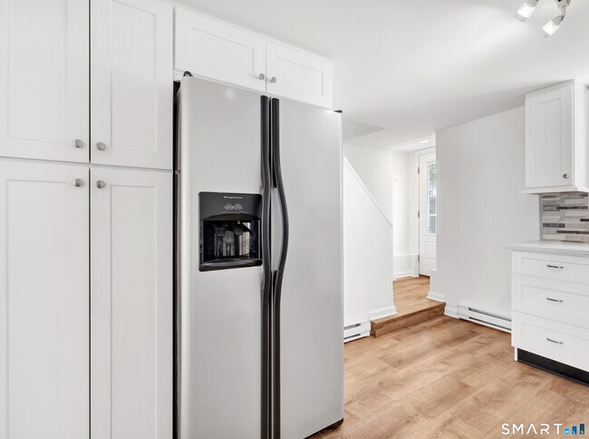 Building Photo - 41 Frisbie St