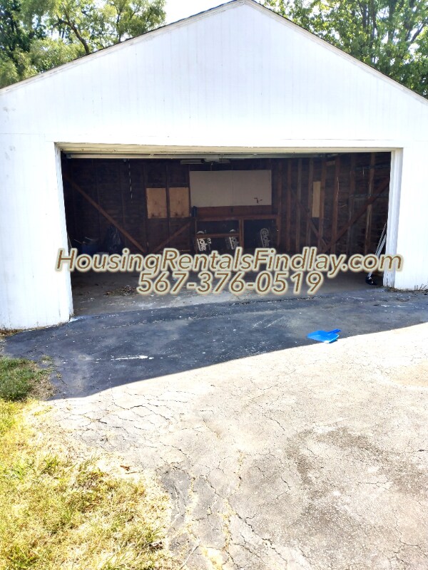 Building Photo - 827 Bernard Ave