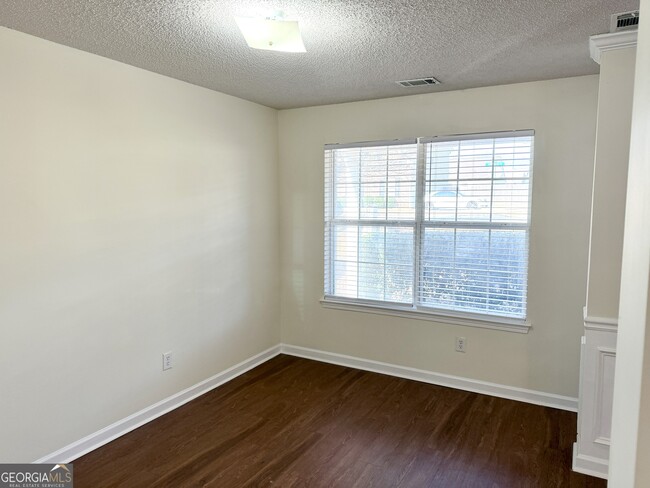 Building Photo - 1980 Sawgrass Dr