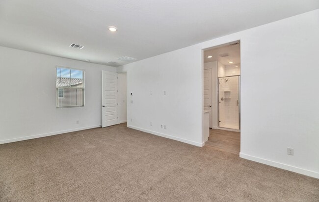 Building Photo - 9918 E Texas Ave