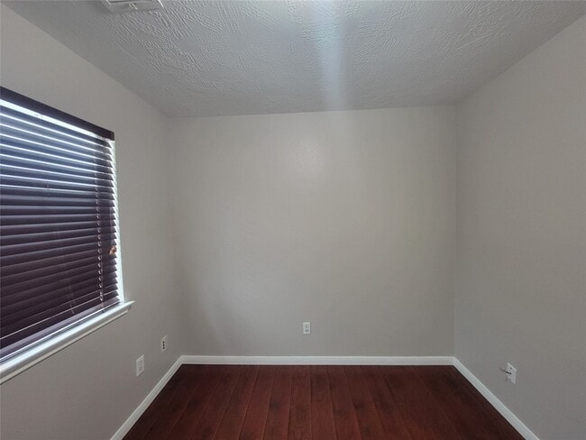 Building Photo - 8935 Windfern Trace Dr