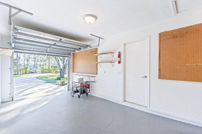 Building Photo - 11989 Persimmon Blvd