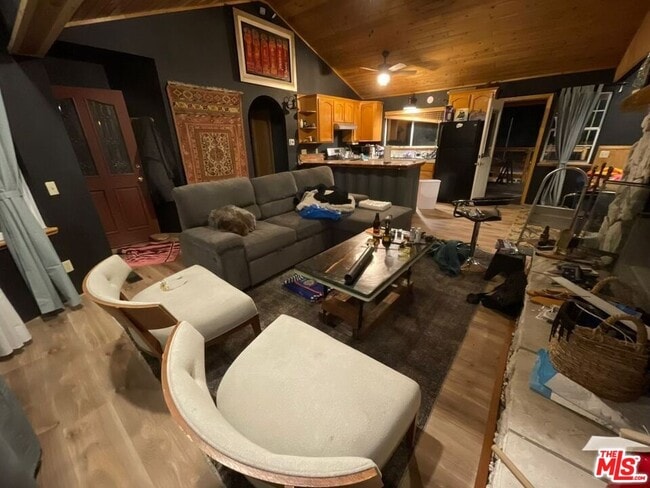 Building Photo - 46354 Vale Dr