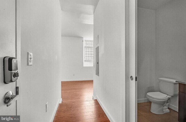 Building Photo - 2321 Fitzwater St
