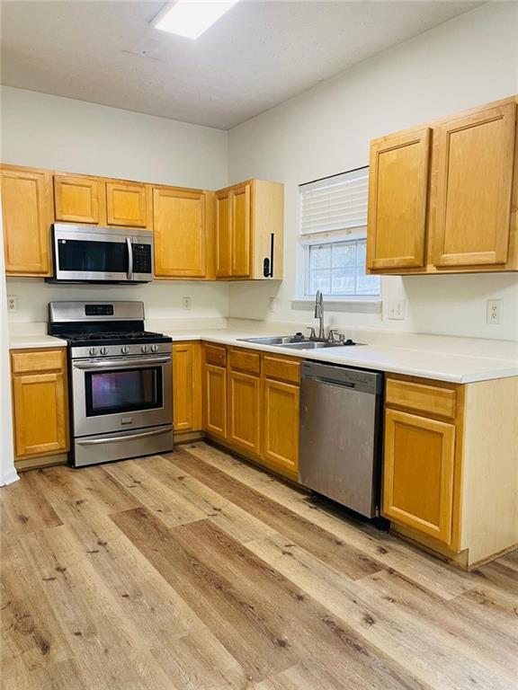 Building Photo - 3709 Hutchinson Trace Dr