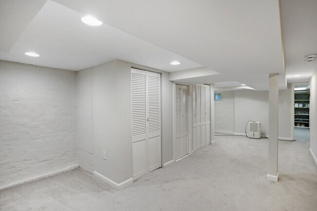 Building Photo - Charming Capitol Hill House| Don't miss the 3D-TOUR!