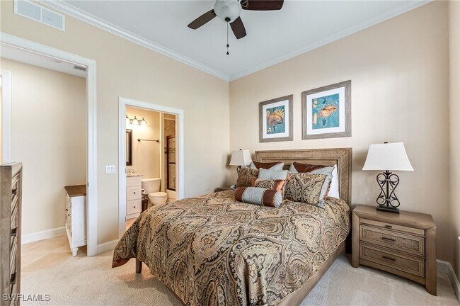 Building Photo - 10382 Autumn Breeze Dr