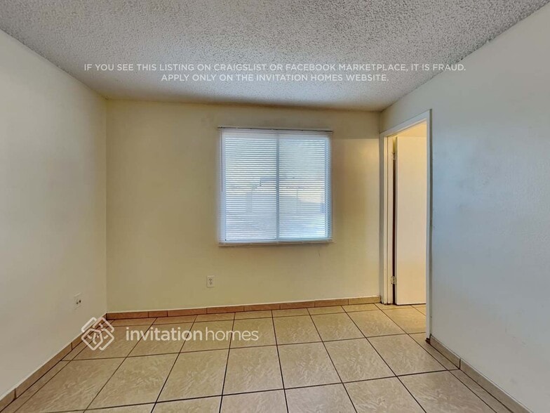 Building Photo - 6320 W Monte Vista Rd