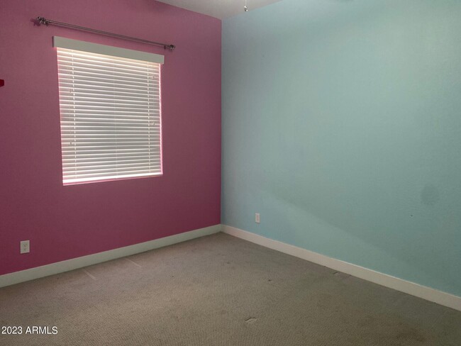 Building Photo - 7218 W Pinnacle Vista Dr