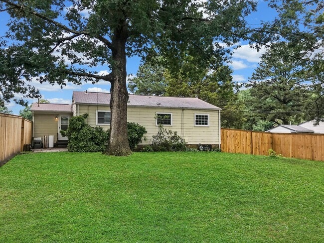 Building Photo - Updated 3 bedroom 1 bath rancher